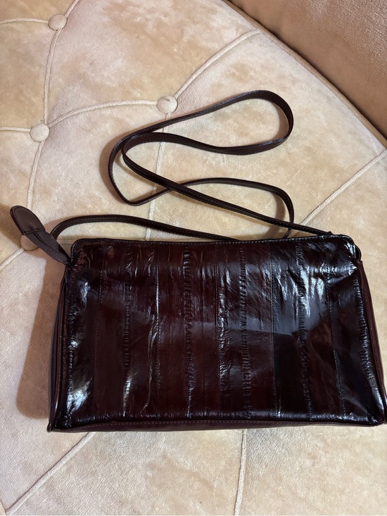 Vintage Handbags - Vintage Dark Brown Patent Leather Crossbody Bag